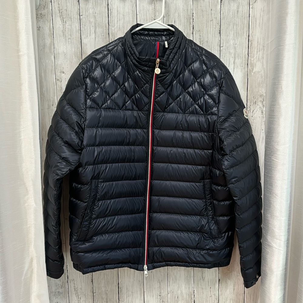 ‼️SOLD‼️Moncler Men's Benamou Tricolor Quilted Down Jacket